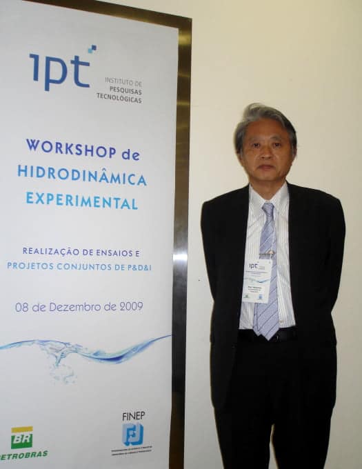 Tsugukiyo Hirayama, da Universidade de Yokohama, apresentou novas tecnologias em tanques e instrumenta&ccedil;&otilde;es