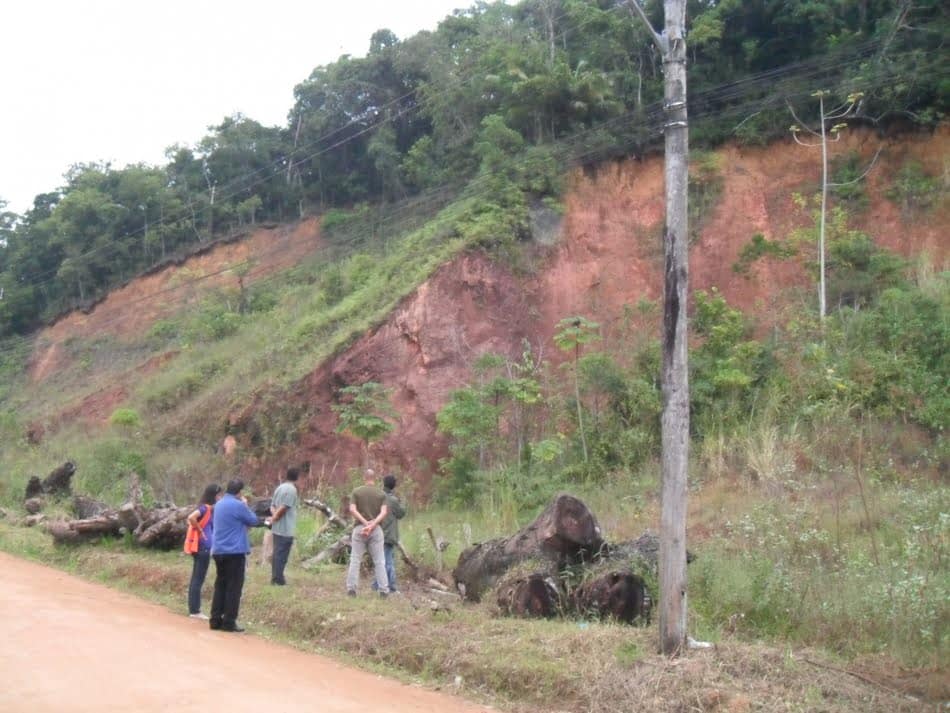 Gestão de riscos em Caraguá 1 Caraguatatuba tem hoje 19 áreas de risco com problemas de deslizamentos e inundações